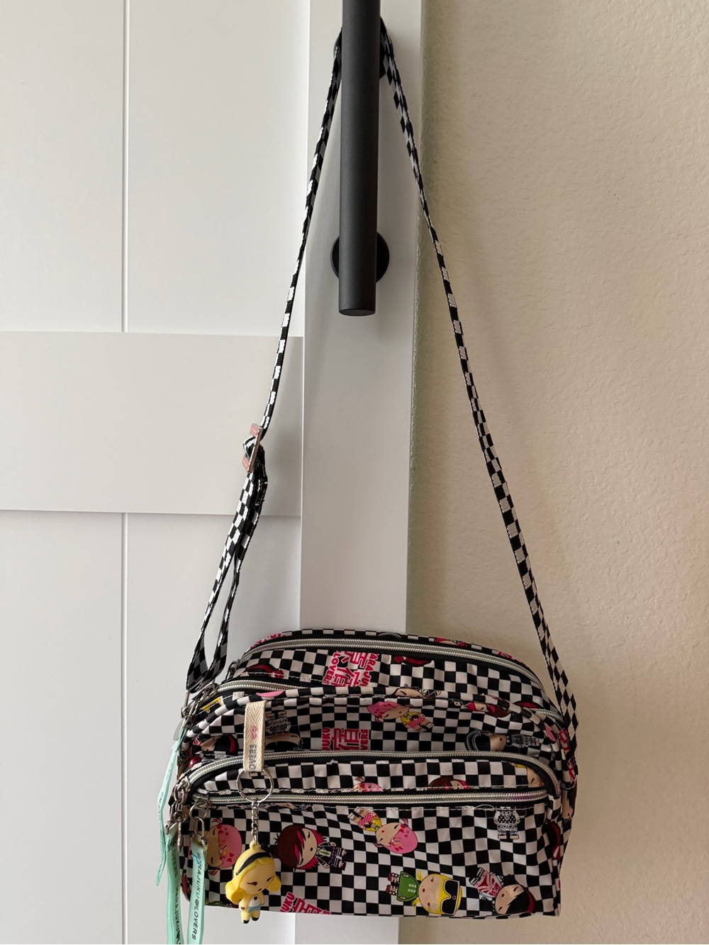 Harajuku Lovers Crossbody Black and White Checkered Bag - Picture 3 of 12
